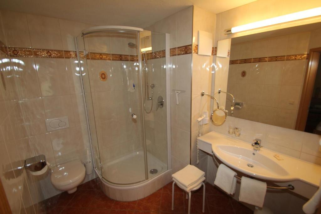 Alpenhotel Weiherbach Berchtesgaden Hallenbad Und Sauna מראה חיצוני תמונה