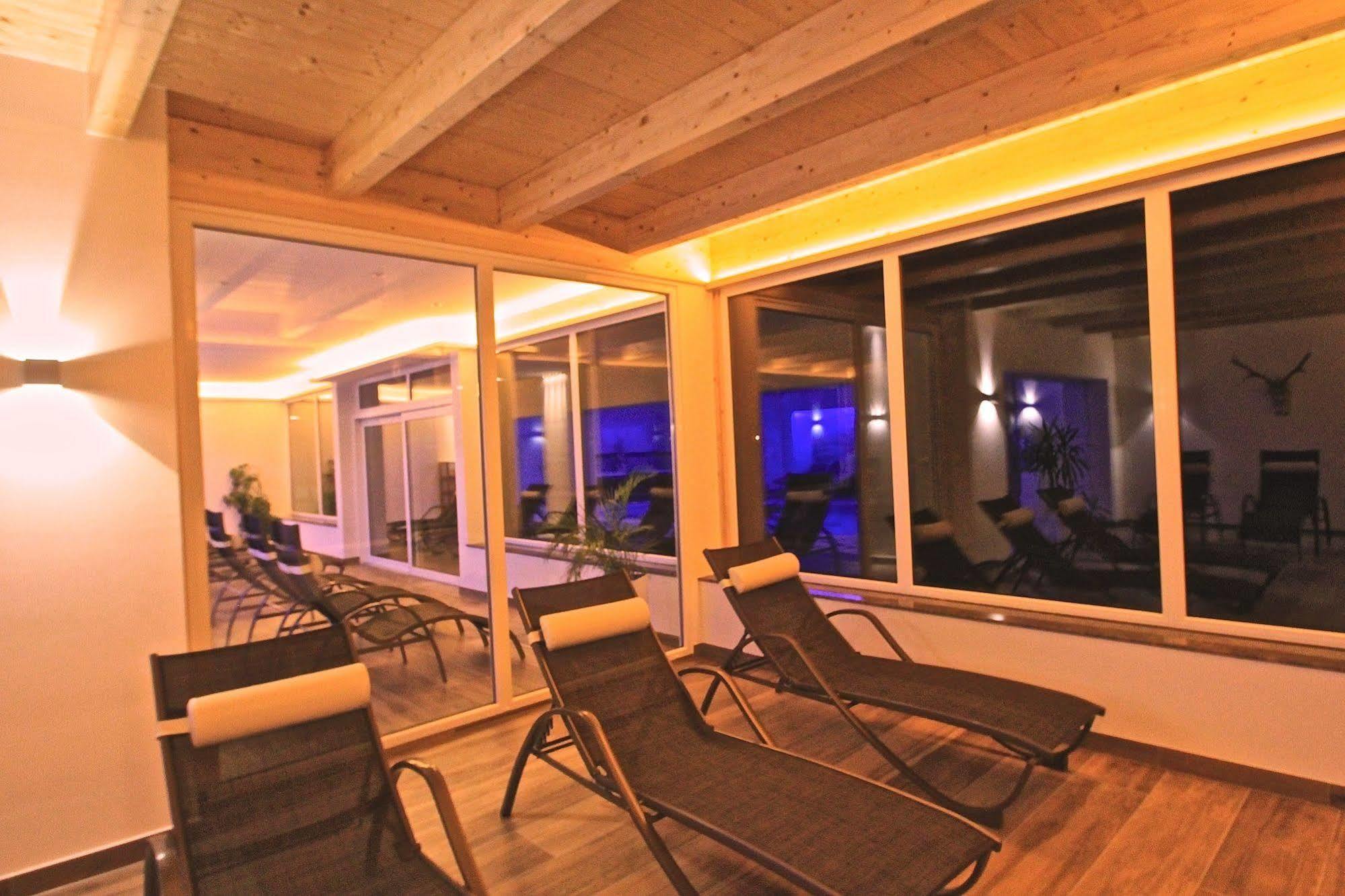 Alpenhotel Weiherbach Berchtesgaden Hallenbad Und Sauna מראה חיצוני תמונה