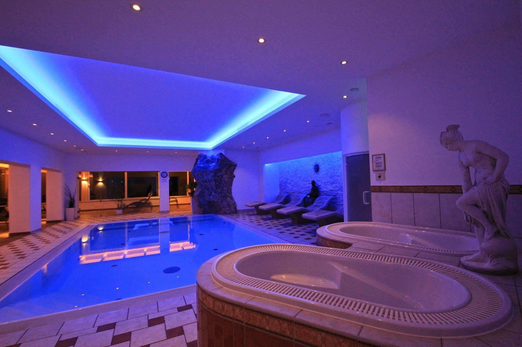 Alpenhotel Weiherbach Berchtesgaden Hallenbad Und Sauna מראה חיצוני תמונה