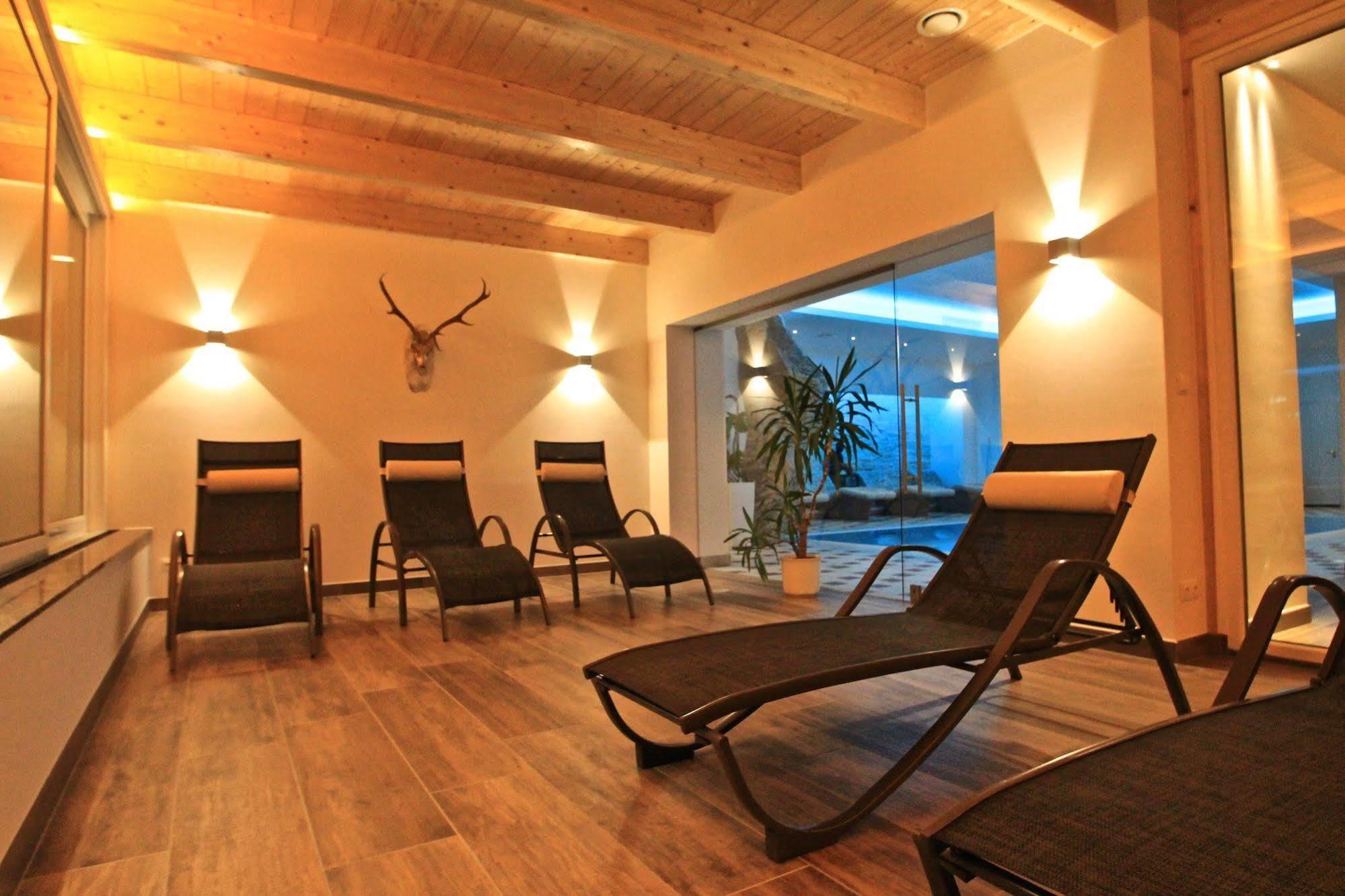 Alpenhotel Weiherbach Berchtesgaden Hallenbad Und Sauna מראה חיצוני תמונה